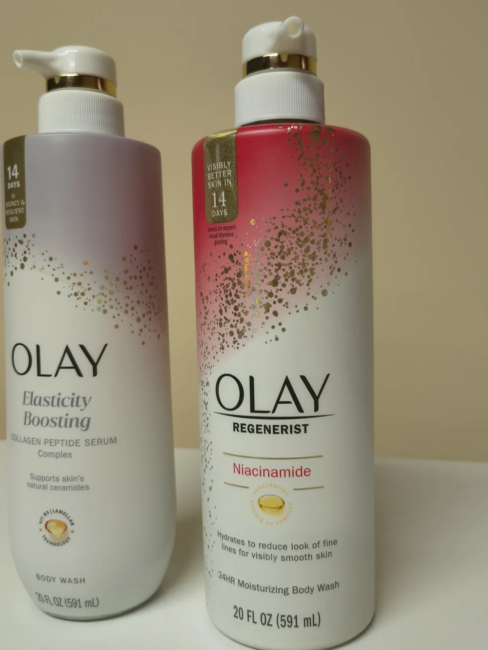 OLAY Regenerist & Elasticity Boosting Body Wash Duo - Pink, Cream, White